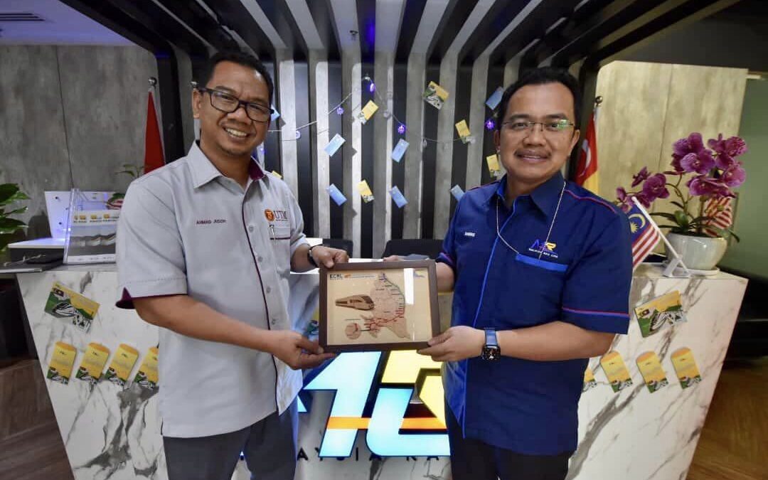 FM held a fruitful discussion with Dato’ Sri Darwis Abdul Razak, CEO of Malaysia Rail Link Sdn Bhd (MRL)