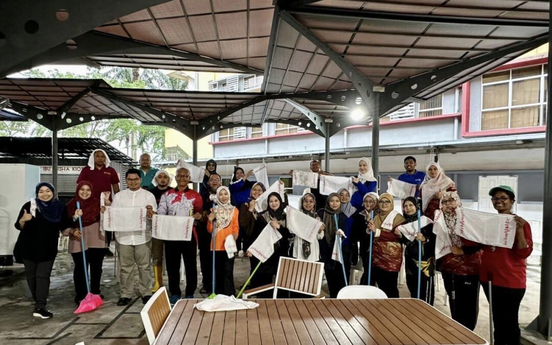 FM Spruces Up Campus for New Semester with Gotong-Royong Effort