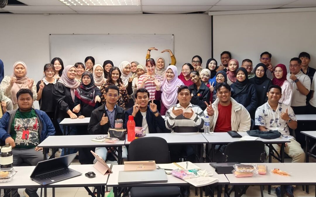 𝐄𝐫𝐚𝐬𝐦𝐮𝐬+ 𝐈𝐧𝐭𝐞𝐫𝐧𝐚𝐭𝐢𝐨𝐧𝐚𝐥 𝐂𝐫𝐞𝐝𝐢𝐭 𝐌𝐨𝐛𝐢𝐥𝐢𝐭𝐲 𝐏𝐫𝐨𝐠𝐫𝐚𝐦 – 𝐓𝐞𝐚𝐜𝐡𝐢𝐧𝐠